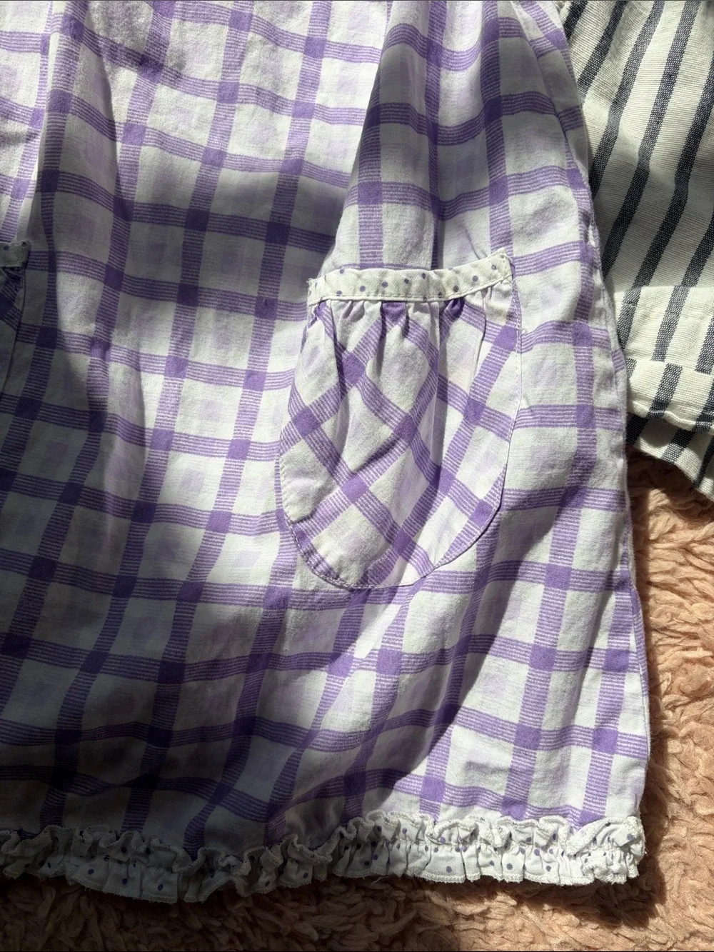 Old Navy pair includes